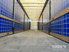 Schmitz Cargobull Semitrailer Curtainsider Standard Hayon 