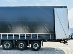 Schmitz Cargobull Curtainsider Mega Getränke 
