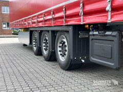 Schmitz Cargobull Curtainsider Mega 