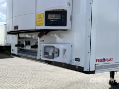 Schmitz Cargobull Tiefkühler Standard Doppelstock Trennwand 
