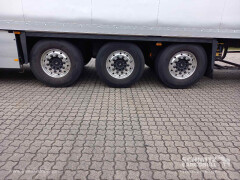 Schmitz Cargobull Tiefkühler Multitemp Trennwand Rolltor 