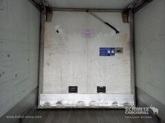 Schmitz Cargobull Tiefkühler Multitemp Trennwand Rolltor 