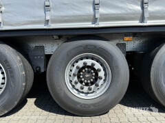 Schmitz Cargobull Curtainsider Standard Getränke 