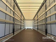 Schmitz Cargobull Curtainsider Standard Getränke 