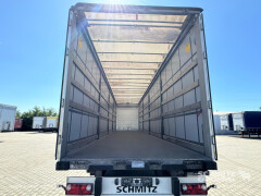Schmitz Cargobull Curtainsider Standard 