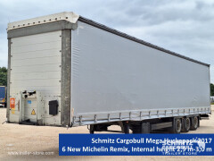 Schmitz Cargobull Curtainsider Mega 
