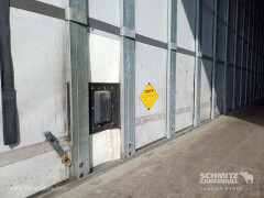 Schmitz Cargobull Curtainsider Mega Getränke 