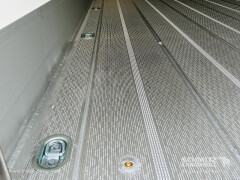 Schmitz Cargobull Tiefkühler Standard Doppelstock Trennwand Rolltor 