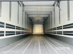 Schmitz Cargobull Tiefkühler Standard Doppelstock Trennwand Rolltor 