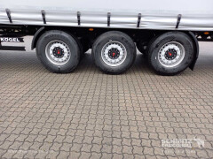 KOEGEL Curtainsider Standard Getränke 