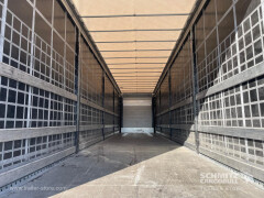 Schmitz Cargobull Curtainsider Varios 