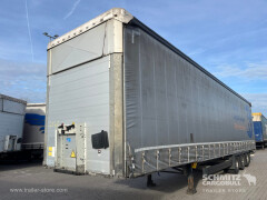 Schmitz Cargobull Curtainsider Mega Getränke 