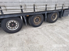 Krone Curtainsider Mega 