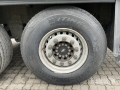 Schmitz Cargobull Curtainsider Standard Getränke 