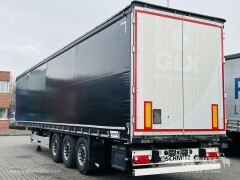 Schmitz Cargobull Curtainsider Standard Getränke 