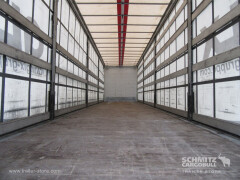 Schmitz Cargobull Curtainsider Standard Getränke 