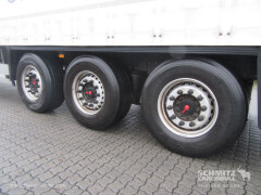 Schmitz Cargobull Curtainsider Standard Getränke 