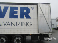 Schmitz Cargobull Curtainsider Standard Getränke 