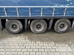 Schmitz Cargobull Curtainsider Mega 