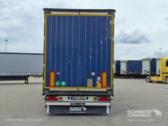 Schmitz Cargobull Curtainsider Mega 