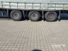 Schmitz Cargobull Curtainsider Coil Getränke 