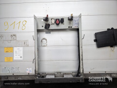 Schmitz Cargobull Curtainsider Coil Getränke 