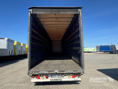 Schmitz Cargobull Curtainsider Mega 