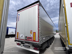 Schmitz Cargobull Curtainsider Mega 