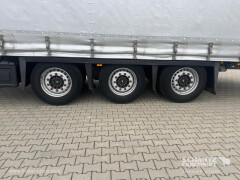 Schmitz Cargobull Curtainsider Mega 
