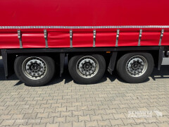 Schmitz Cargobull Curtainsider Mega 