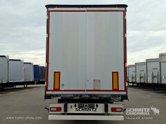 Schmitz Cargobull Curtainsider Standard Getränke 