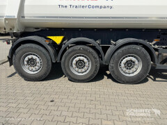 Schmitz Cargobull Tipper Steel half pipe body 28m³ 