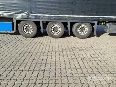 Schmitz Cargobull Curtainsider Mega Getränke 