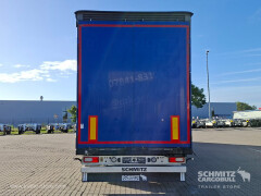 Schmitz Cargobull Curtainsider Mega Getränke 