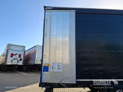 Schmitz Cargobull Curtainsider Mega Getränke 